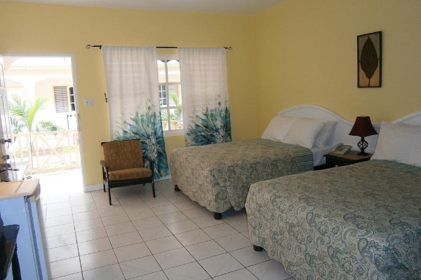 Hotel Coral Seas Beach Resort (Whitehall)